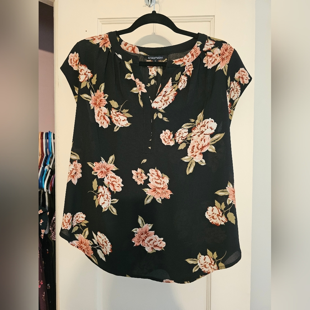 41 Hawthorn Black and Pink Relaxed Blouse with Mandarin Collar